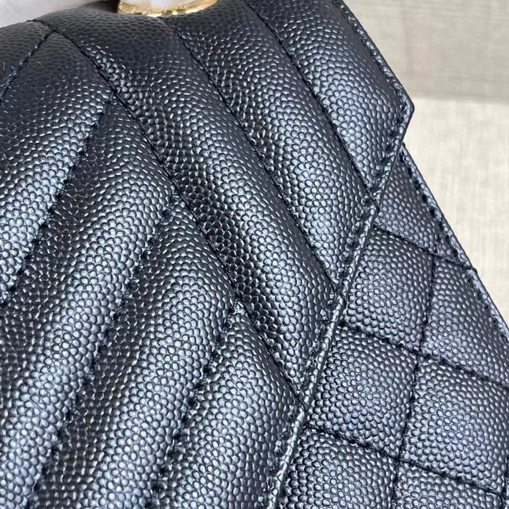 <AUTHENTIC>Yves Saint Laurent bag NWT - image 4